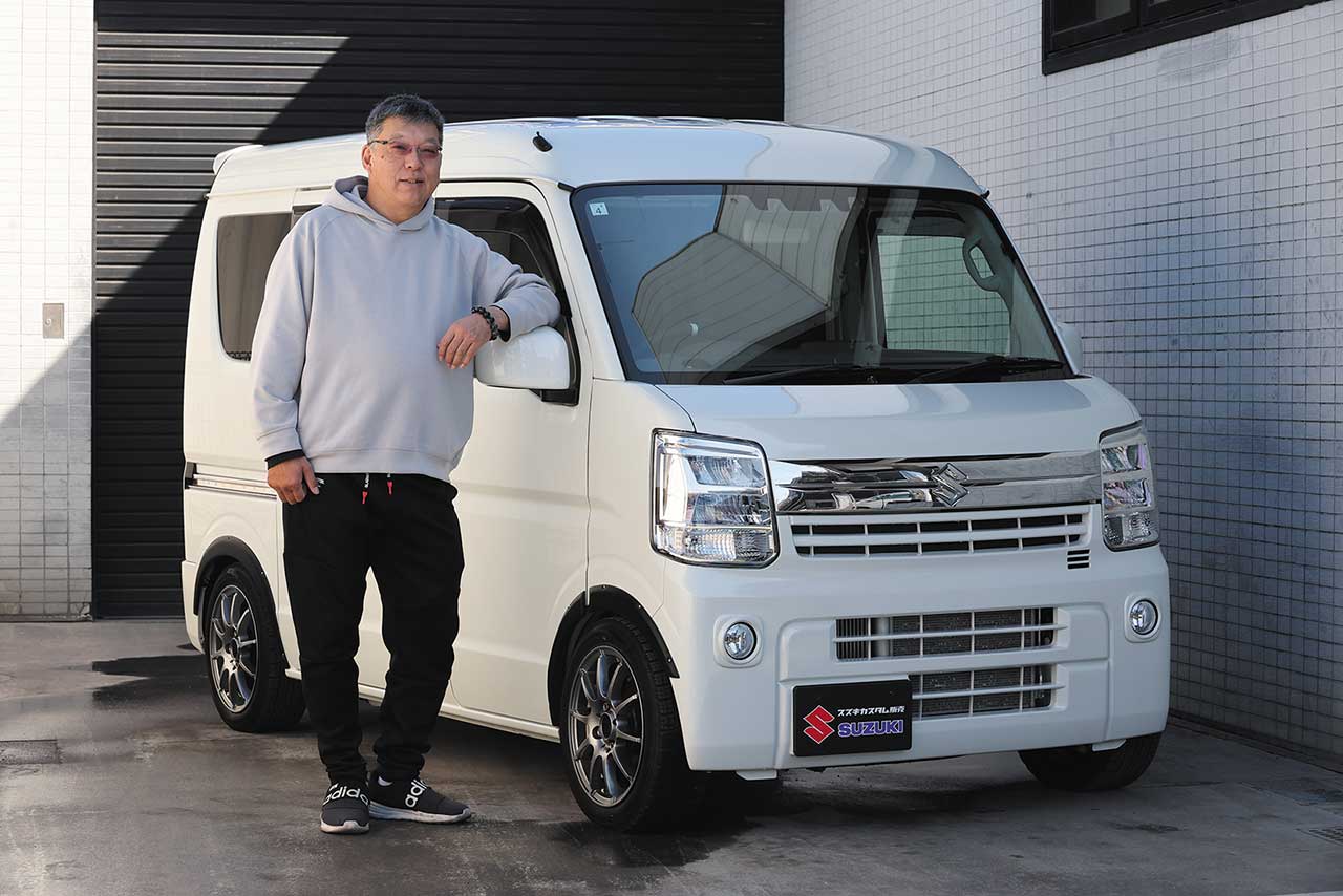 快適なドライビングが出来るスタイルで乗り続けています、と片石大地さん。