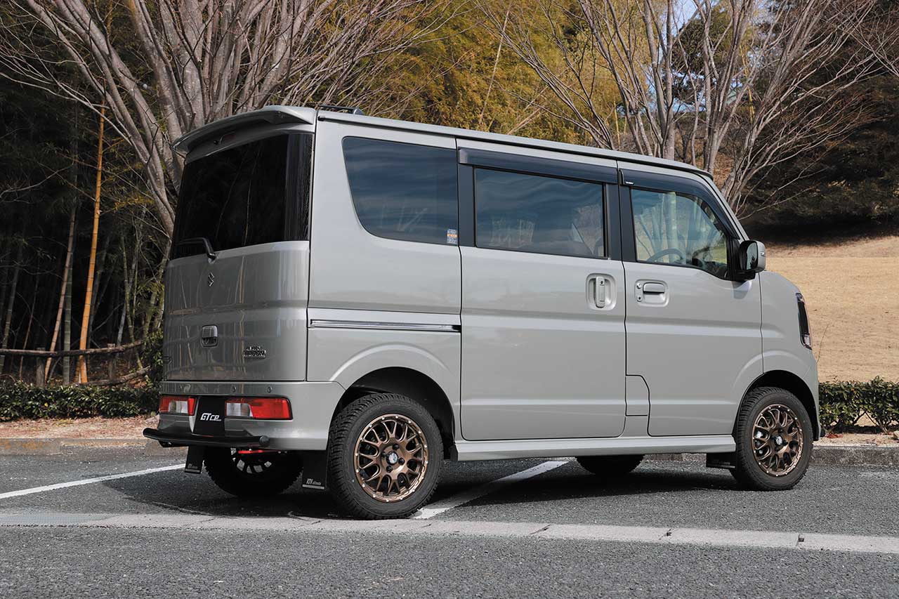 GT CAR PRODUCE DA17W