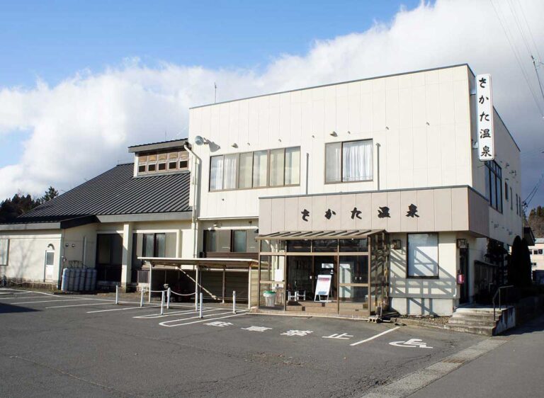【青森お～の～パークinさかた温泉】RVパーク第518号がオープン！源泉かけ流し温泉入り放題＆青森観光に最適