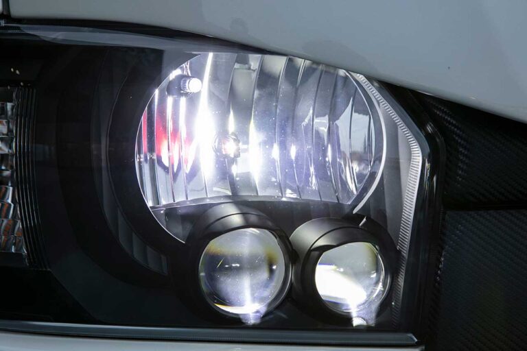 ヴァレンティから200系ハイエース専用の高性能LEDハイビームバルブが登場！