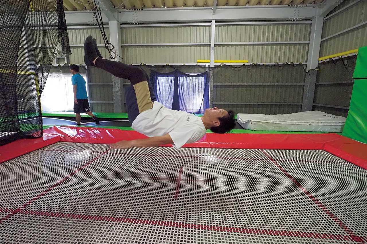 バック宙に挑戦!!-1