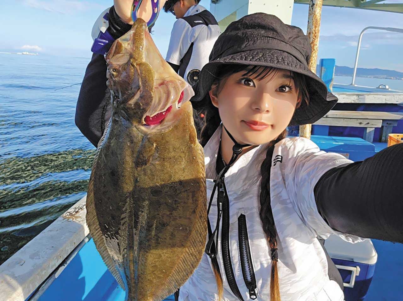 様々なアクティビティをこなすなつほさん。もともと、雪山などに行くためにジムニーを購入したのだ。スノーボード、釣り、SUPなど、毎年数回必ず行くのだそうだ。