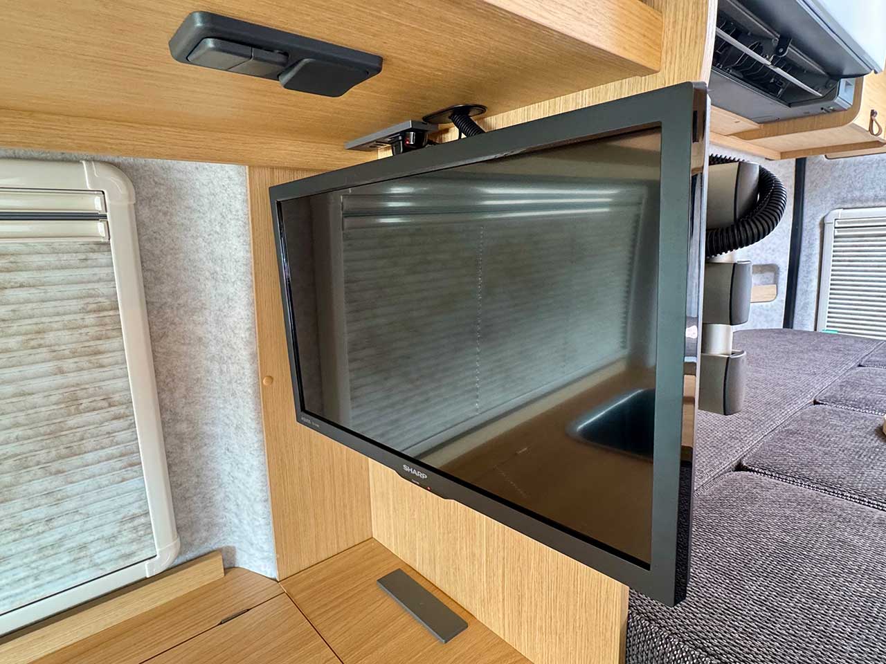 19インチテレビ