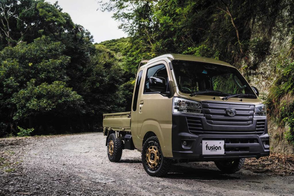 フェイスチェンジで楽しむ軽トラライフ〜新しいカスタムの形〜（4）