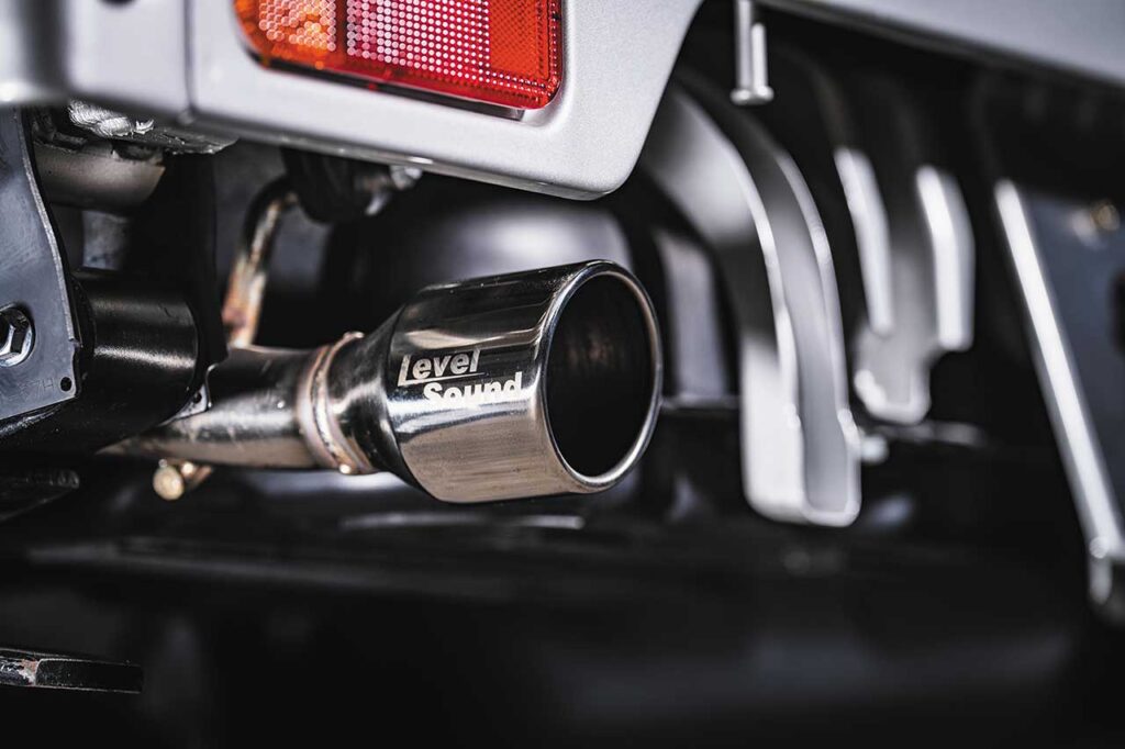 フェイスチェンジで楽しむ軽トラライフ〜新しいカスタムの形〜（２）