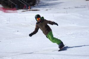 ジムニーでアウトドアスポーツ!!第52回 アルペンスノーボードGS競技編