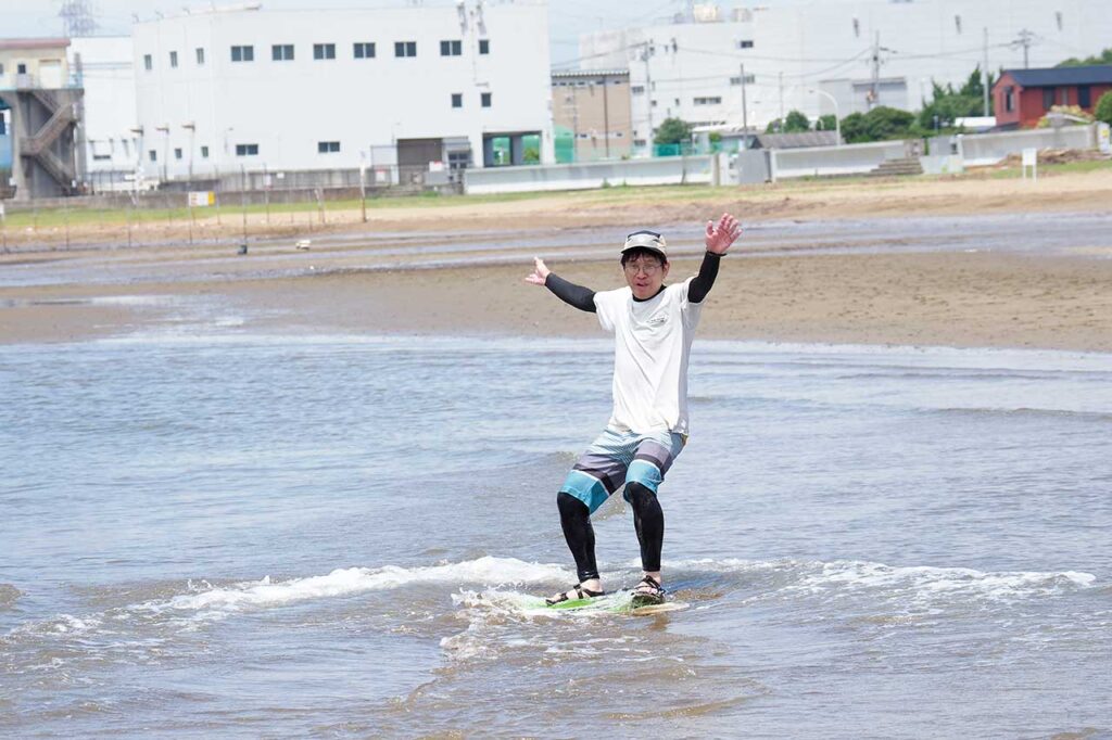 ジムニーでアウトドアスポーツ!!第53回 スキムボード編